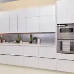 Grey City Comfort 2Br Apartment Near Keleti